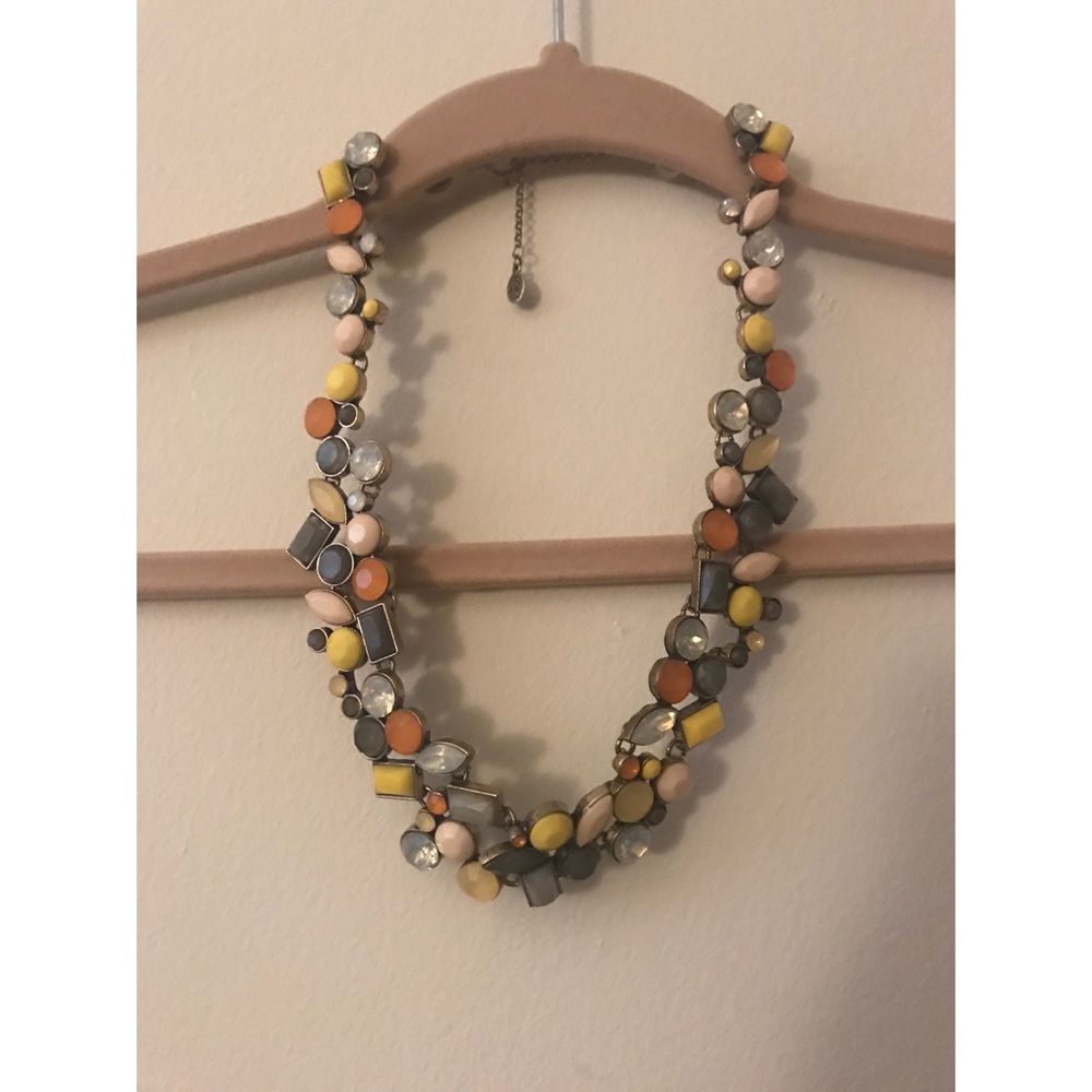 Ann Taylor LOFT necklace